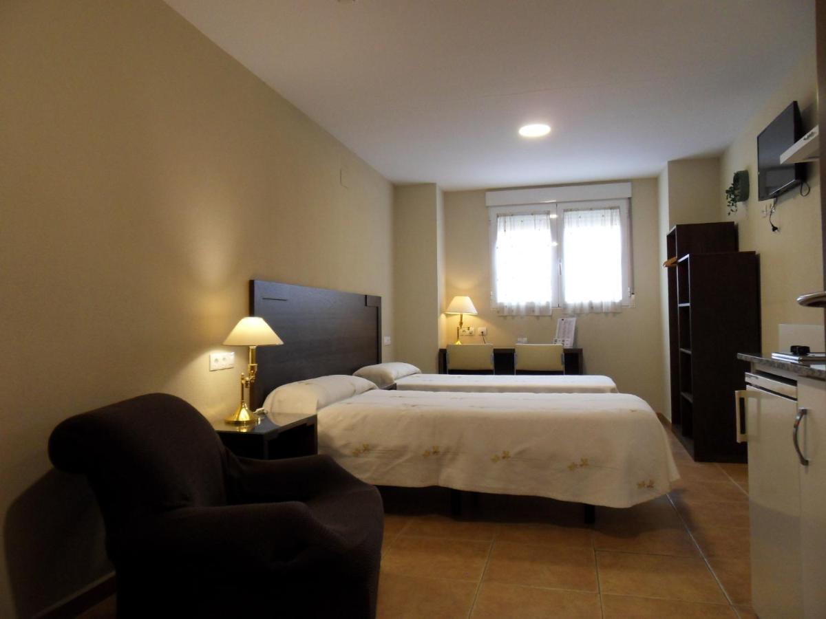Hostal El Estudio 알만사 외부 사진