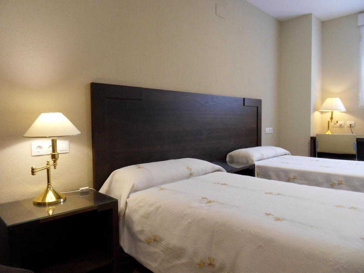 Hostal El Estudio 알만사 외부 사진