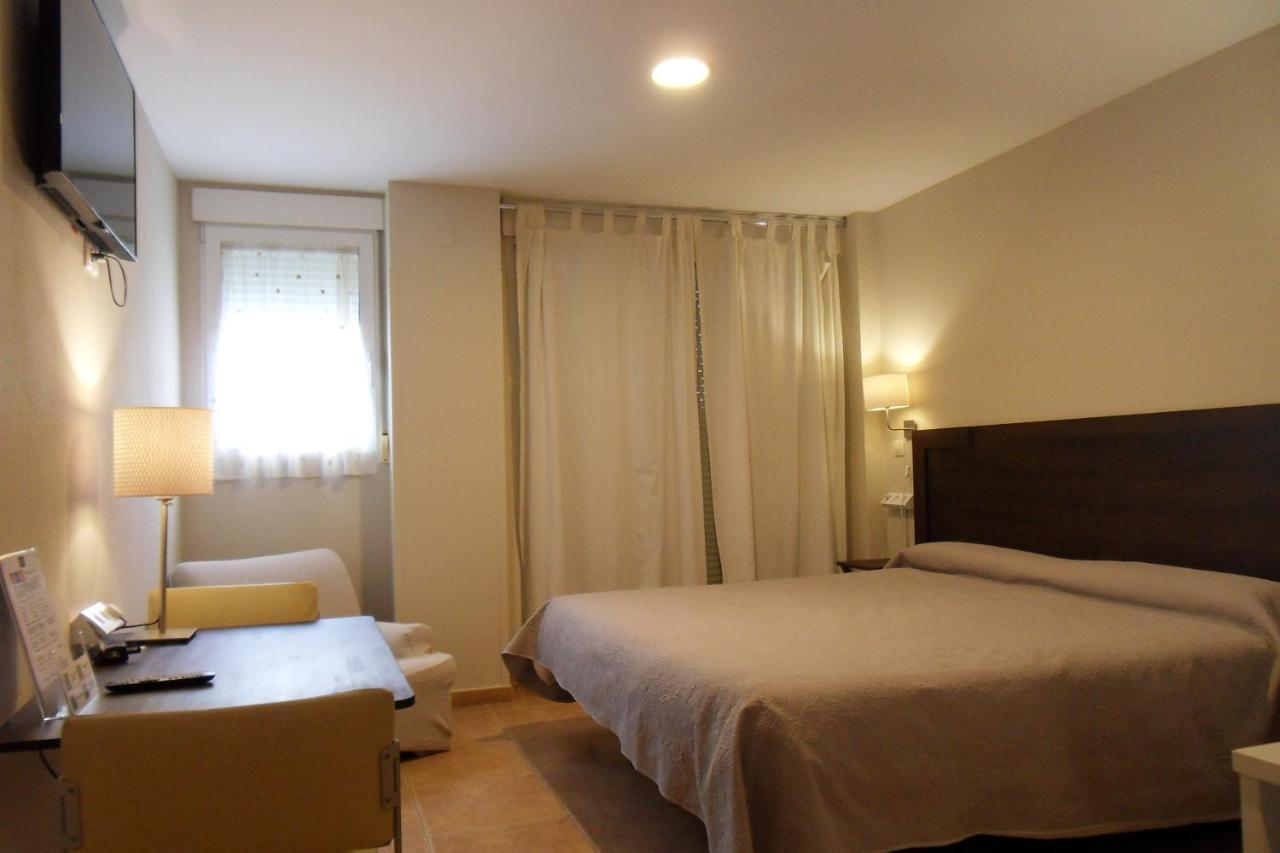 Hostal El Estudio 알만사 외부 사진