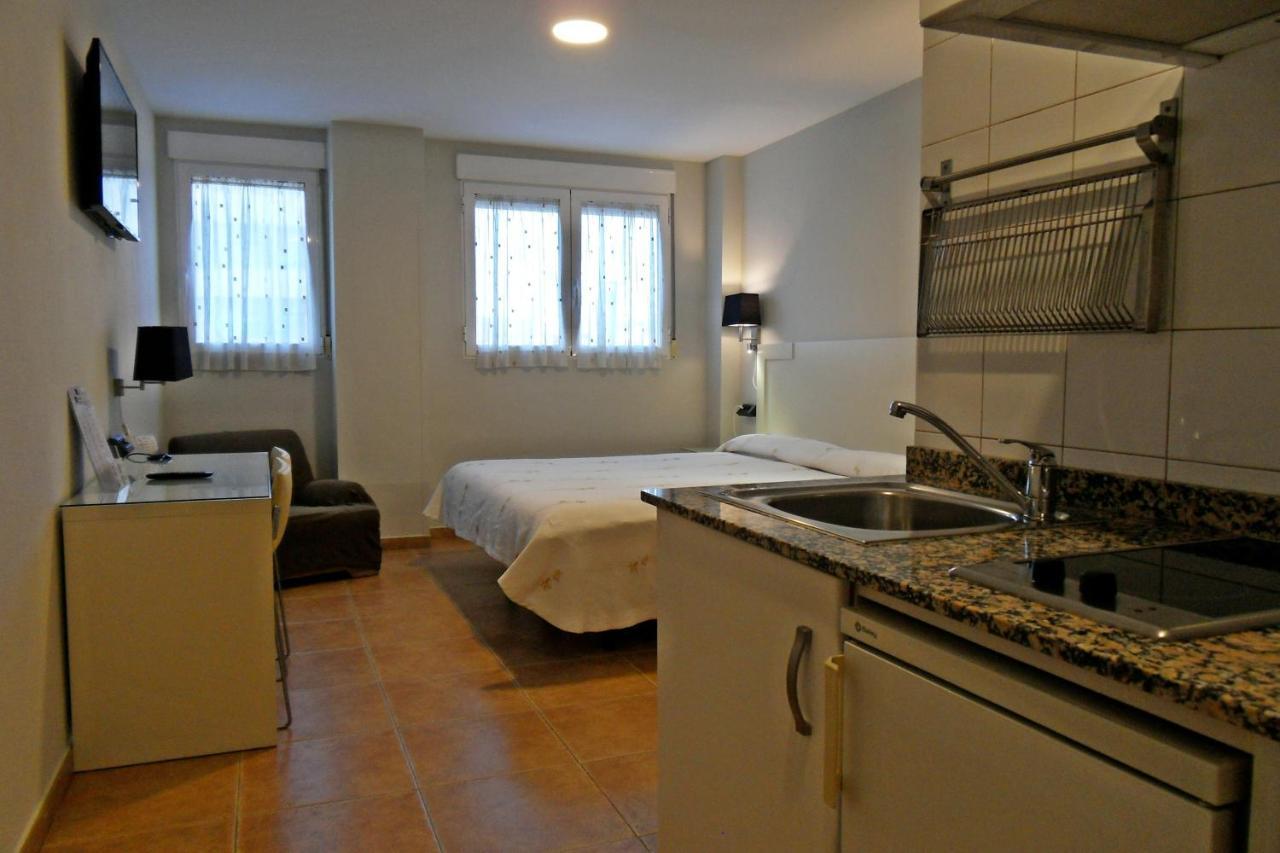 Hostal El Estudio 알만사 외부 사진