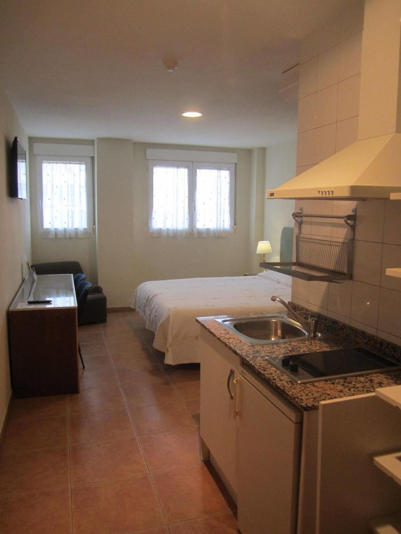 Hostal El Estudio 알만사 외부 사진